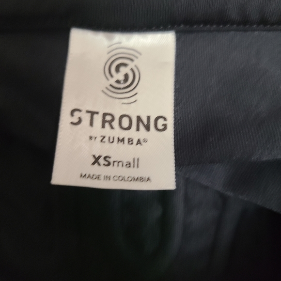 Strong Zumba Workout Top Size XS - Picture 5 of 5